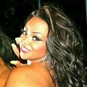 Meet your Posher, Candice